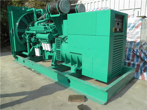 泰宁出租发电机 发电机组厂家：柴油发电机组的控制屏的作用是什么？