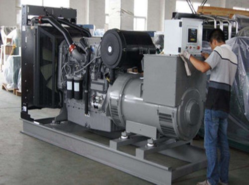 泰宁柴油发电机空气滤清器堵塞会对发电机组产生哪些影响？