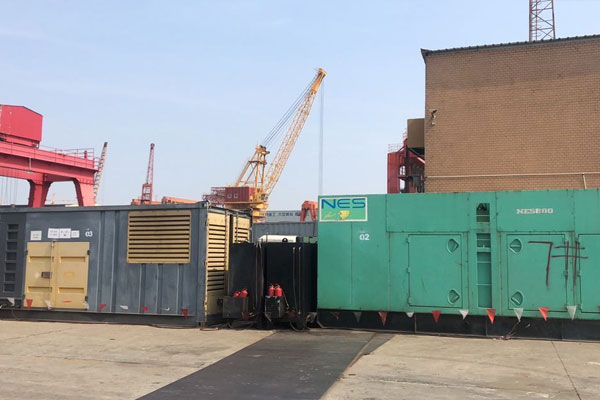 泰宁发电机出租空气滤清器的清洁频率是多少？