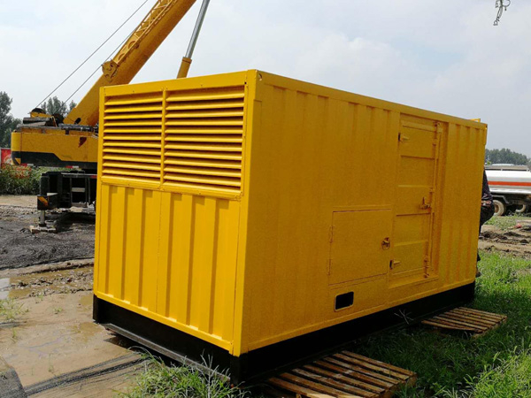 泰宁100kW柴油发电机组在什么情况下需要更换机油？