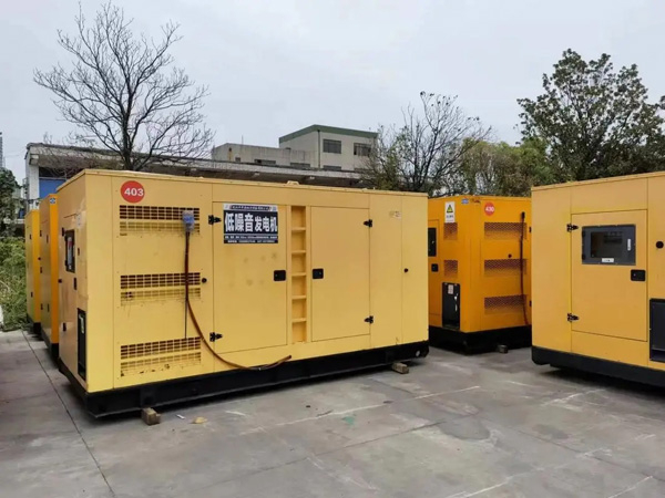 泰宁如何检查柴油发电机的空气滤清器是否需要更换？